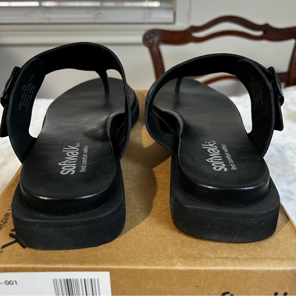 NIB SoftWalk Black Leather Kisi Sandals Slip-On Thongs sz 9.5 Wide - Picture 7 of 14